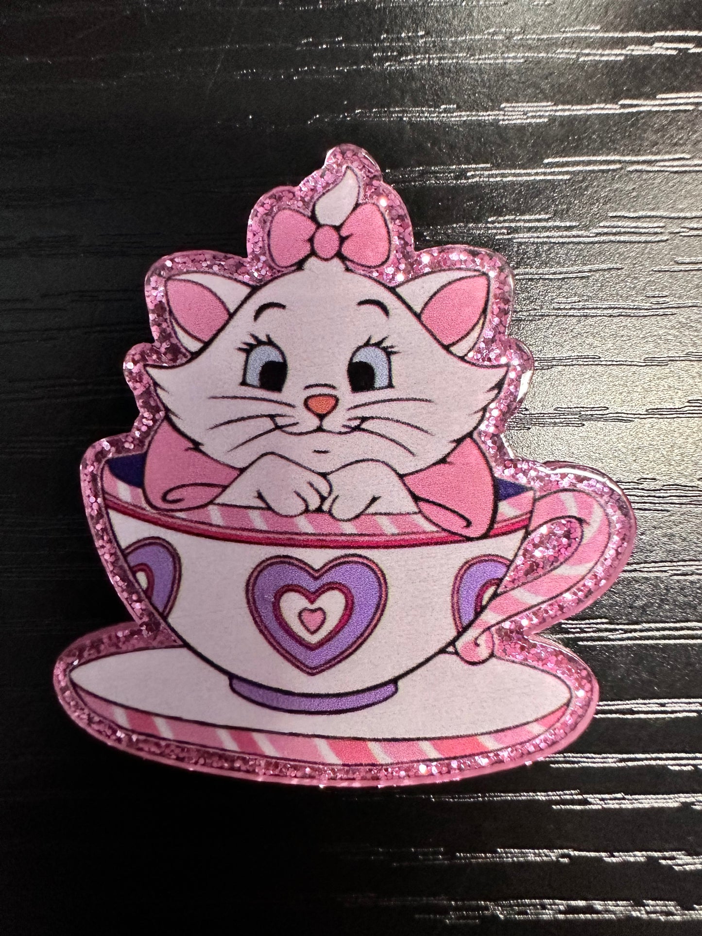 Marie Cat Badge Reel/Pop Socket