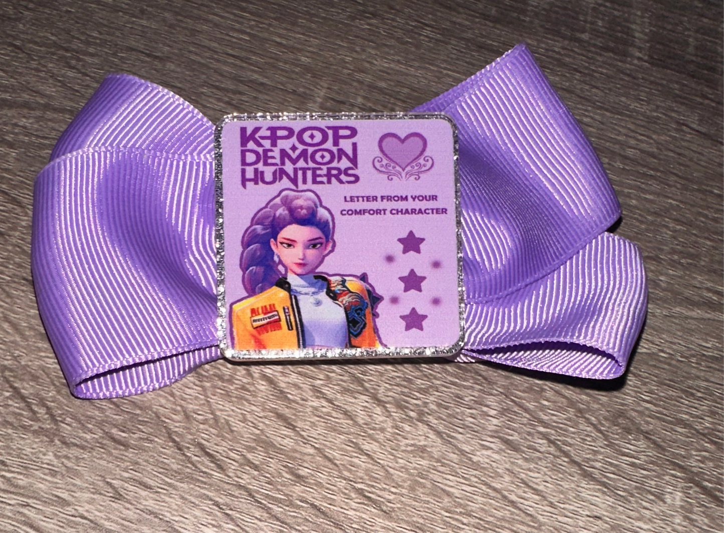 K-pop demon hunter bow